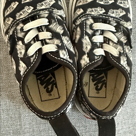 Vans toddler Black and Gray Patterned blur boards Sneakers - Picture 5 of 7